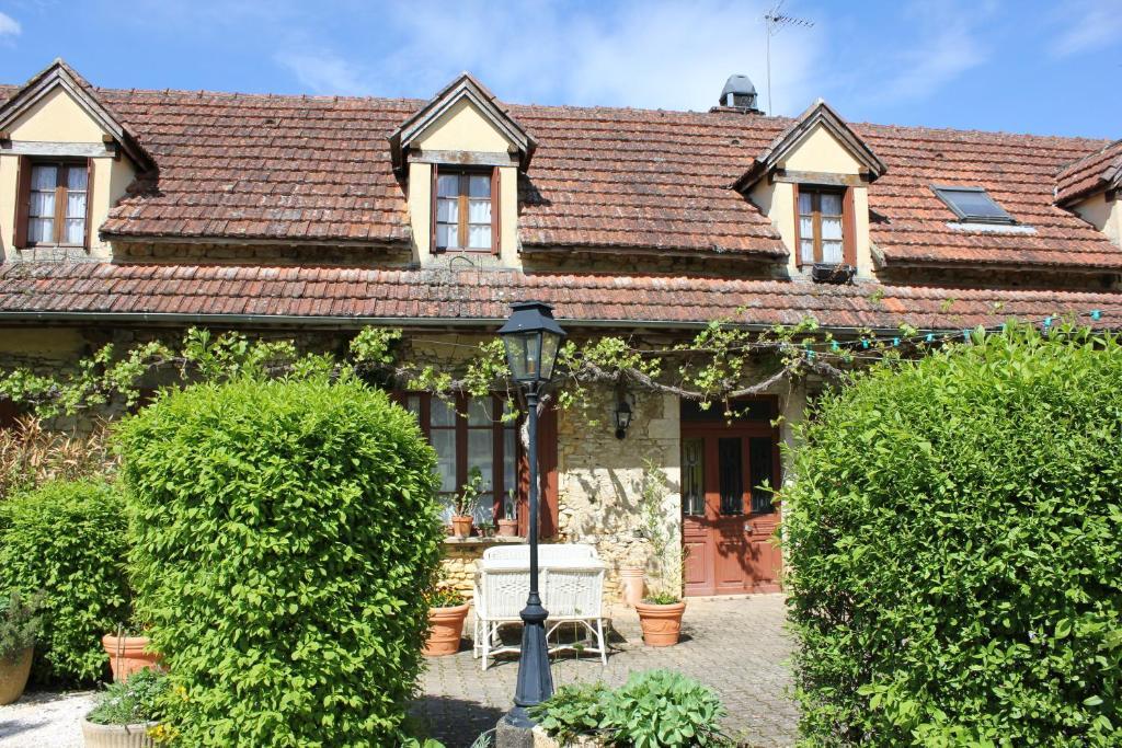 Chambres D'Hotes Et Gite Chastrusse Lanzac Buitenkant foto